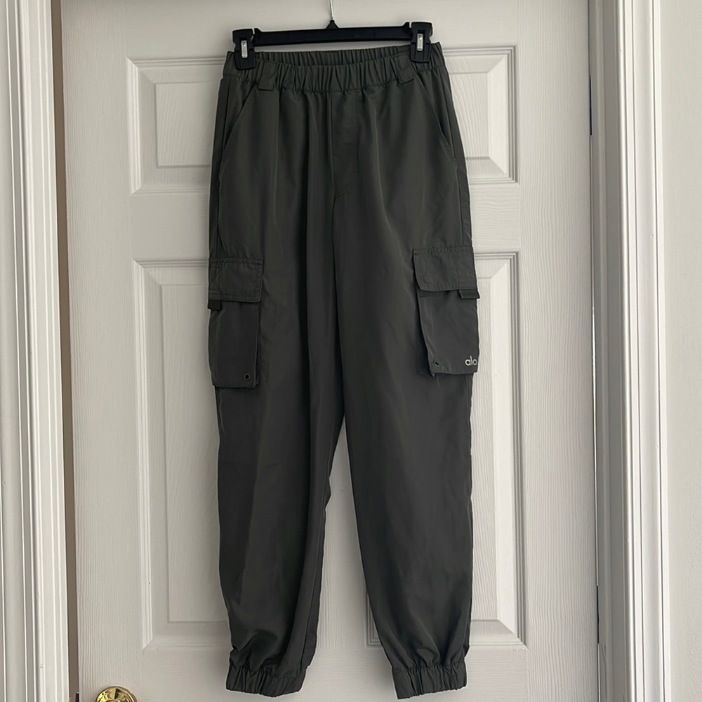 Alo Yoga Cargo Pants